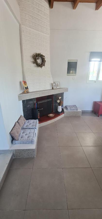 Semesterbostad Livadi House Theológos