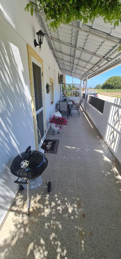 Livadi House * Theológos