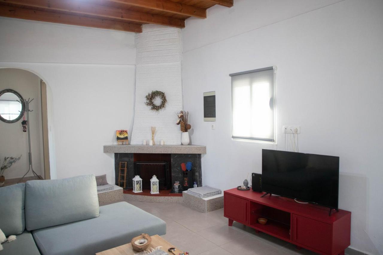 Livadi House *